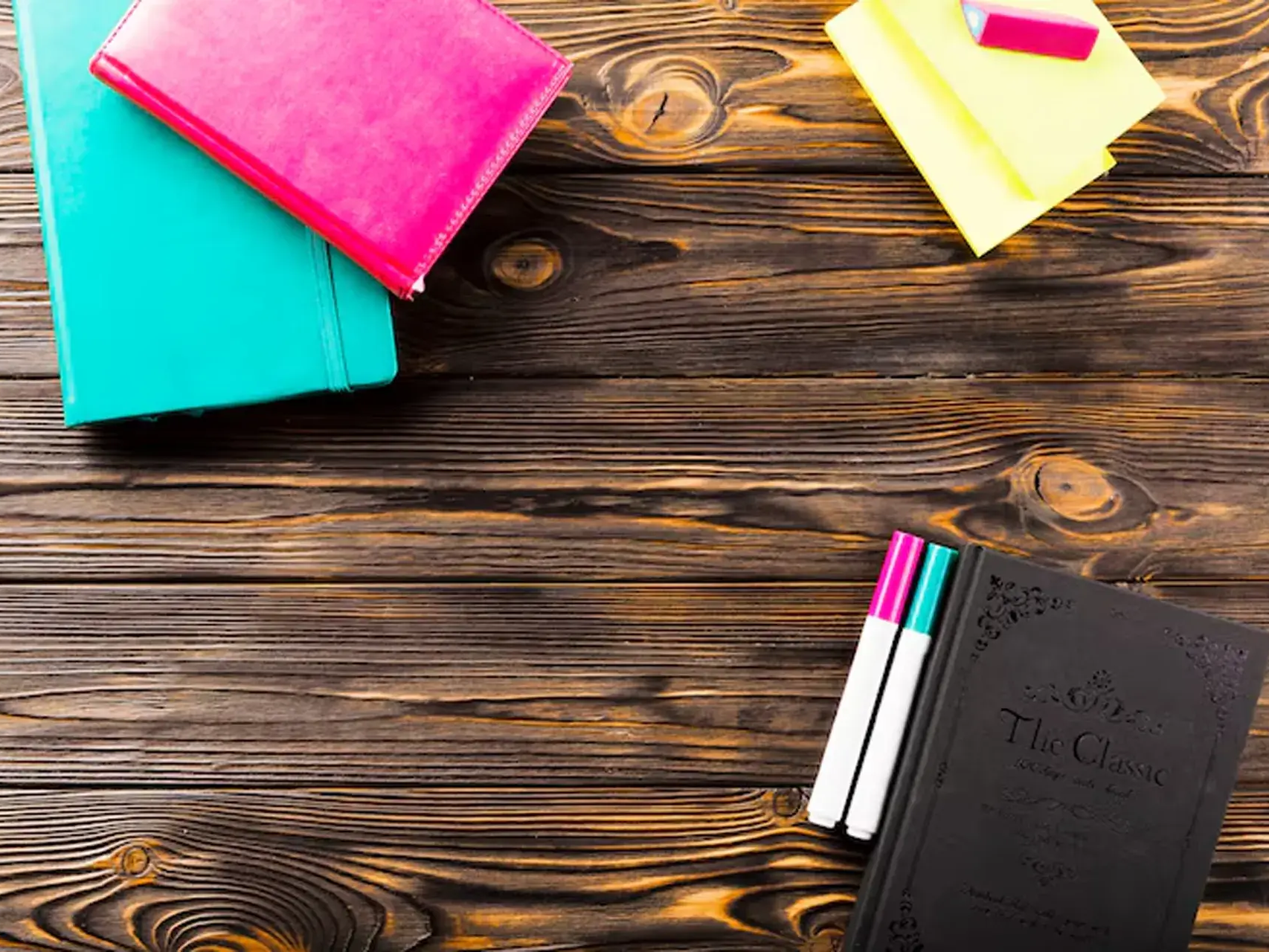 Imagem de fundo da categoria de blocos moleskine personalizados para brindes corporativos da LCM Brindes.