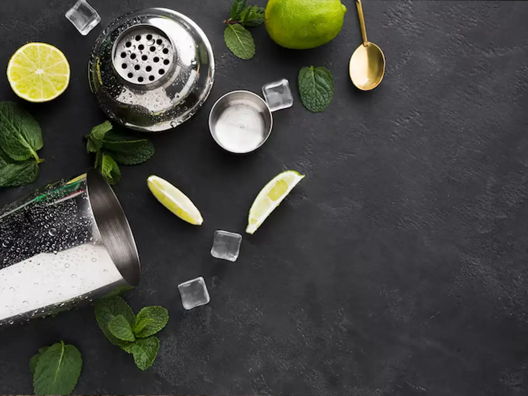 Imagem de fundo da categoria de kits para caipirinha personalizados da LCM Brindes.